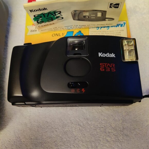 Kodak Star 635 DX Wind 35MM Camera, with Manual and Case - Picture 14 of 16